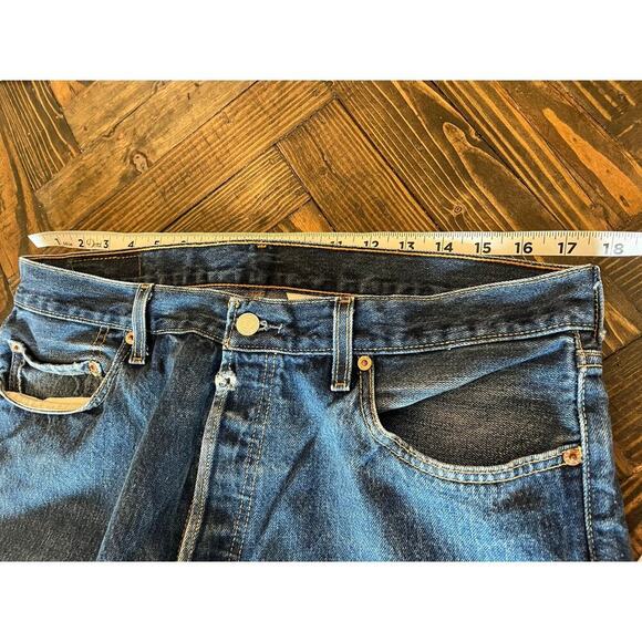 VTG Levi’s 501 Jeans Button Fly Men 36x29 Straight Leg Classic Western Academia - Picture 5 of 10